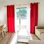 Mit 6 Schlafzimmern- Familie- Gruppen- Strand- Pool- Garten By Interhome * Albufeira