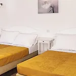 Feriehus Mit 6 Schlafzimmern- Familie- Gruppen- Strand- Pool- Garten By Interhome *