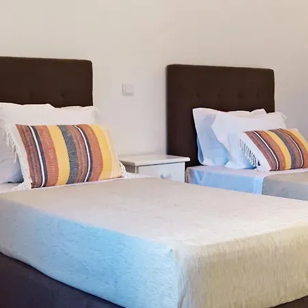 Mit 6 Schlafzimmern- Familie- Gruppen- Strand- Pool- Garten By Interhome *