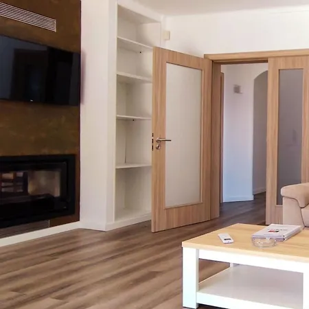 Дом отдыха Mit 6 Schlafzimmern- Familie- Gruppen- Strand- Pool- Garten By Interhome *